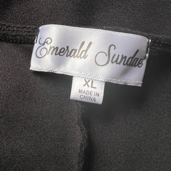 EMERALD SUNDAE Juniors' High-Slit Formal Gown Black Dress Evening Wear - Picture 12 of 13